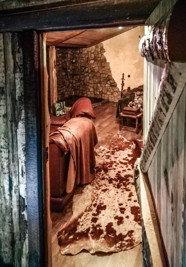 El Descanso De Odin ¡Una Autentica Posada Vikinga! Mataelpino Exteriér fotografie